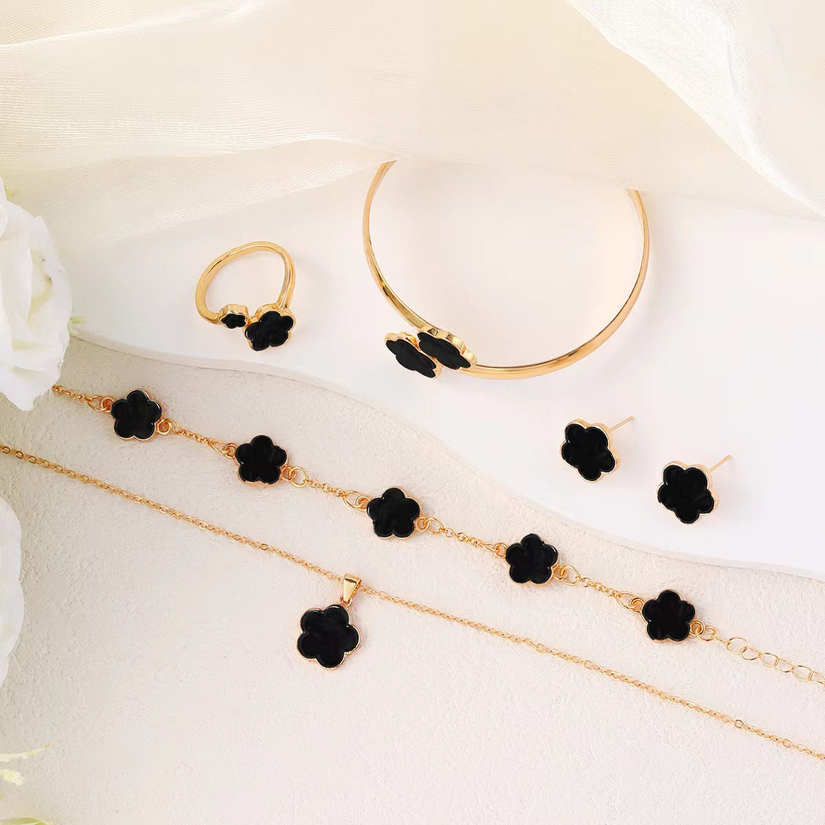Lucky Clover Jewels 4-Piece Set