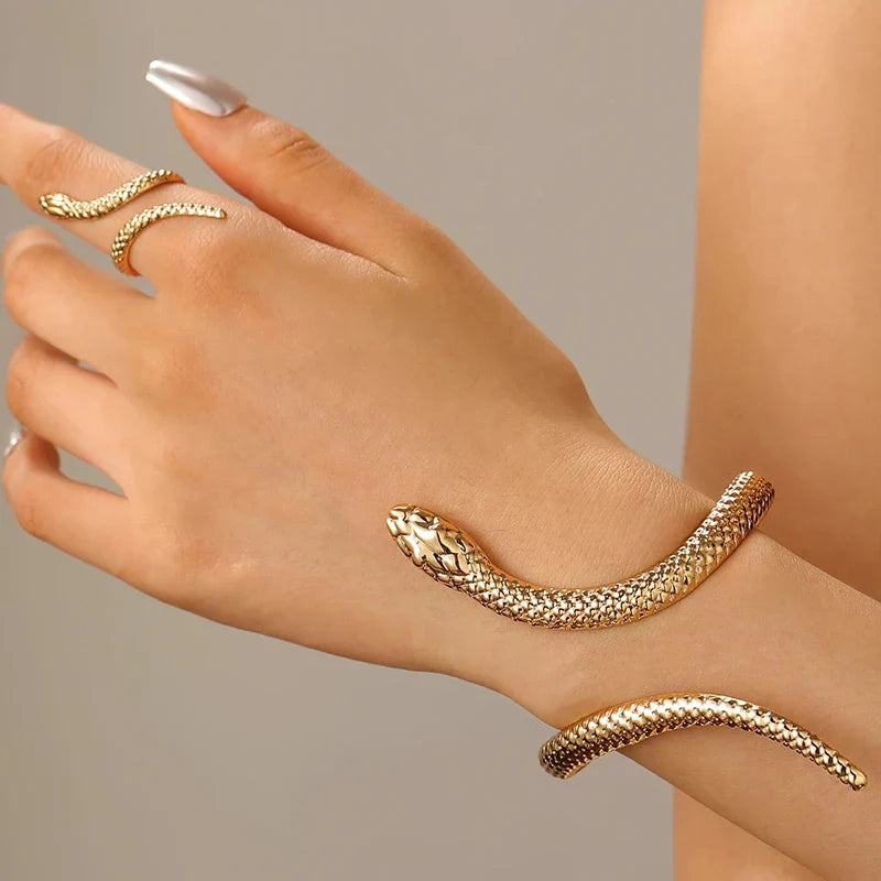 Selene Metal Serpent Set