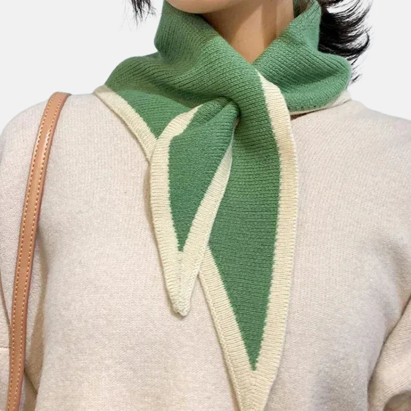 Clara Vintage Pointed Scarf